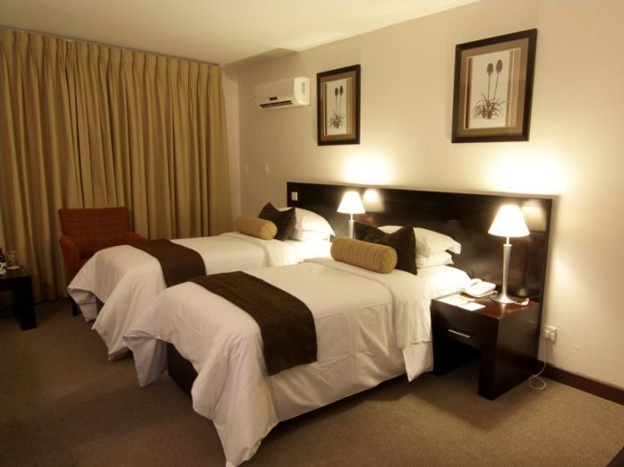Cresta Bosele Hotel Selebi-Phikwe Exterior foto